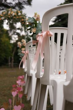 Décoration de voiture de mariage inoubliable